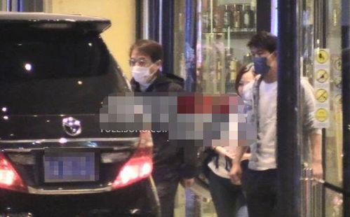 成龙爆料头发掉光了视频,揭秘明星脱发背后的真相 第3张 成龙爆料头发掉光了视频,揭秘明星脱发背后的真相 第3张